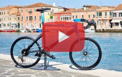 vídeo de bicicleta em vidro