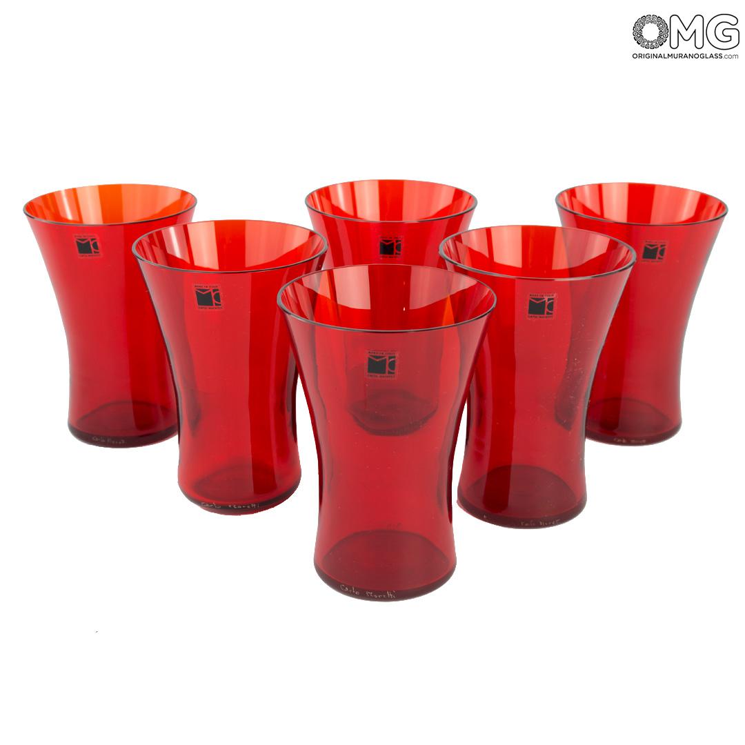 red drinking glasses