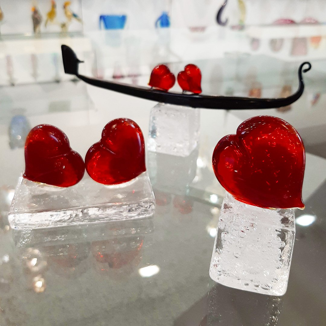 Hearts Love Couple Paperweight Original Murano Glass Omg