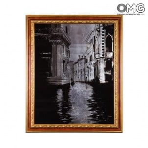 帶有穆拉諾玻璃板上框架的圖片-黑色和白色的威尼斯運河與銀葉