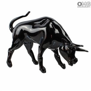 black_bull_sculpture_murano_glass