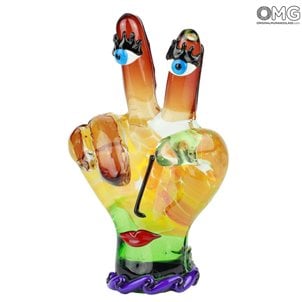 勝利手指的手勢-現代藝術摘要
