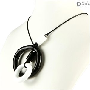 necklace_murano_glass_omg_double_o_black_white