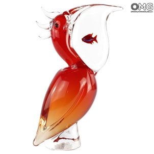 Pélican rouge avec poisson - Sculpture en verre - Verre de Murano original OMG