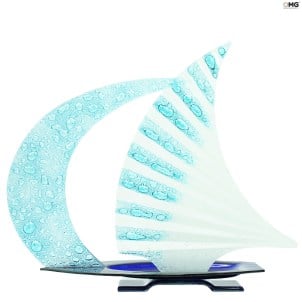 قارب شراعي - أزرق فاتح - زجاج مورانو الأصلي OMG