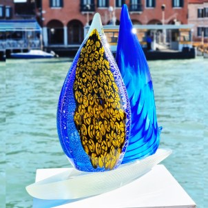 sailboat_lightblue_battuto_original_murano_glass_omg6