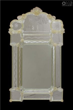 Amore - Espejo veneciano de pared - Cristal de Murano y oro 24 quilates