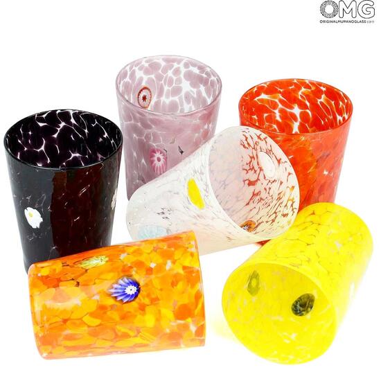 https://www.originalmuranoglass.com/media/plg_system_vmmagiczoomplus/magictoolbox_cache/cf3e6ec01aac7cb79461bcfe9d0d075e/2/1/2185/thumb550x550/1714524119/omg_mixed_colors_original_murano_glasss_tumbler_omg.jpg