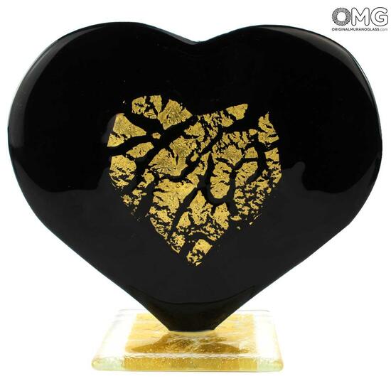love_heart_peperwheight_black_murano_glass.jpg