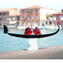 Gondola con cuori - Innamorati a Venezia - Vetro di Murano originale OMG